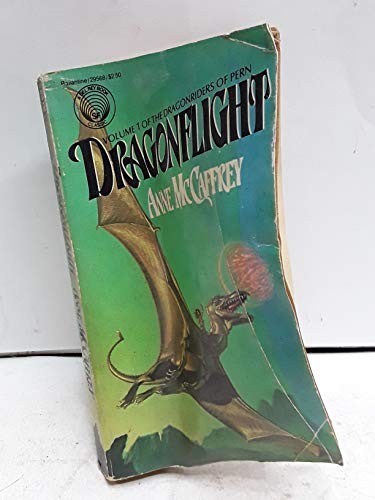 Dragonflight (Paperback, 1980, Ballantine Books)